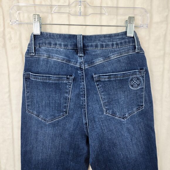 Laurie Felt Women's Blue Daisy Denim Crop Jeans Size 00P - Picture 8 of 13